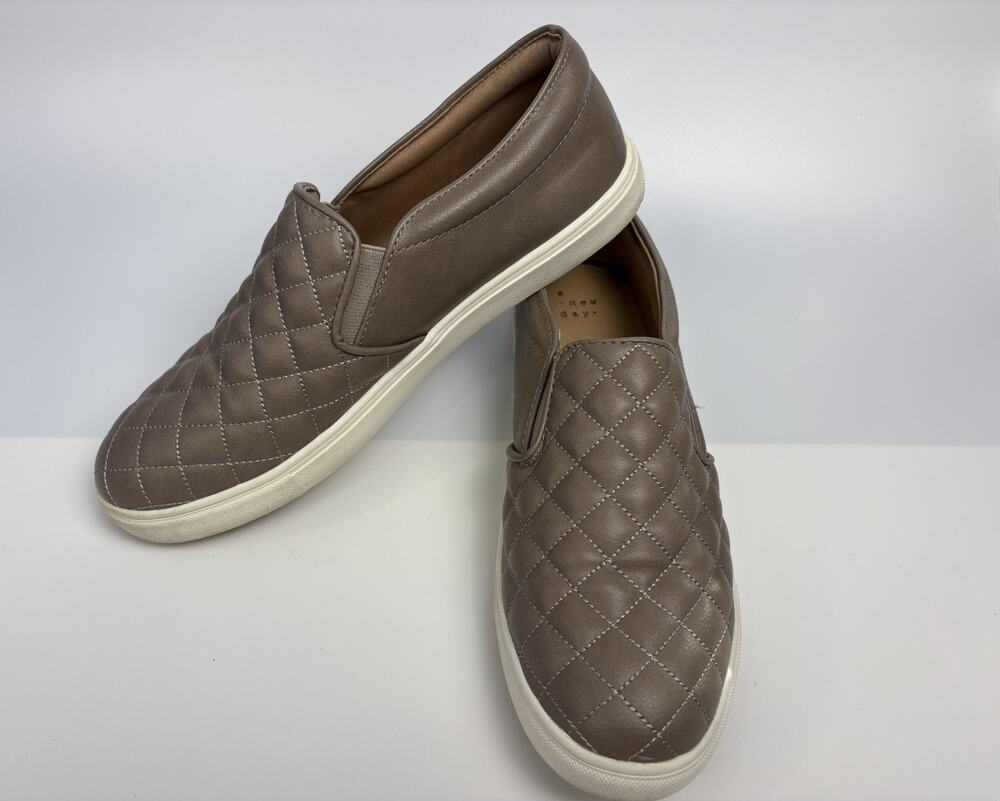 Women’s A New Day Reese Quilted Low Top Slip On Loafers Shoes Size 10